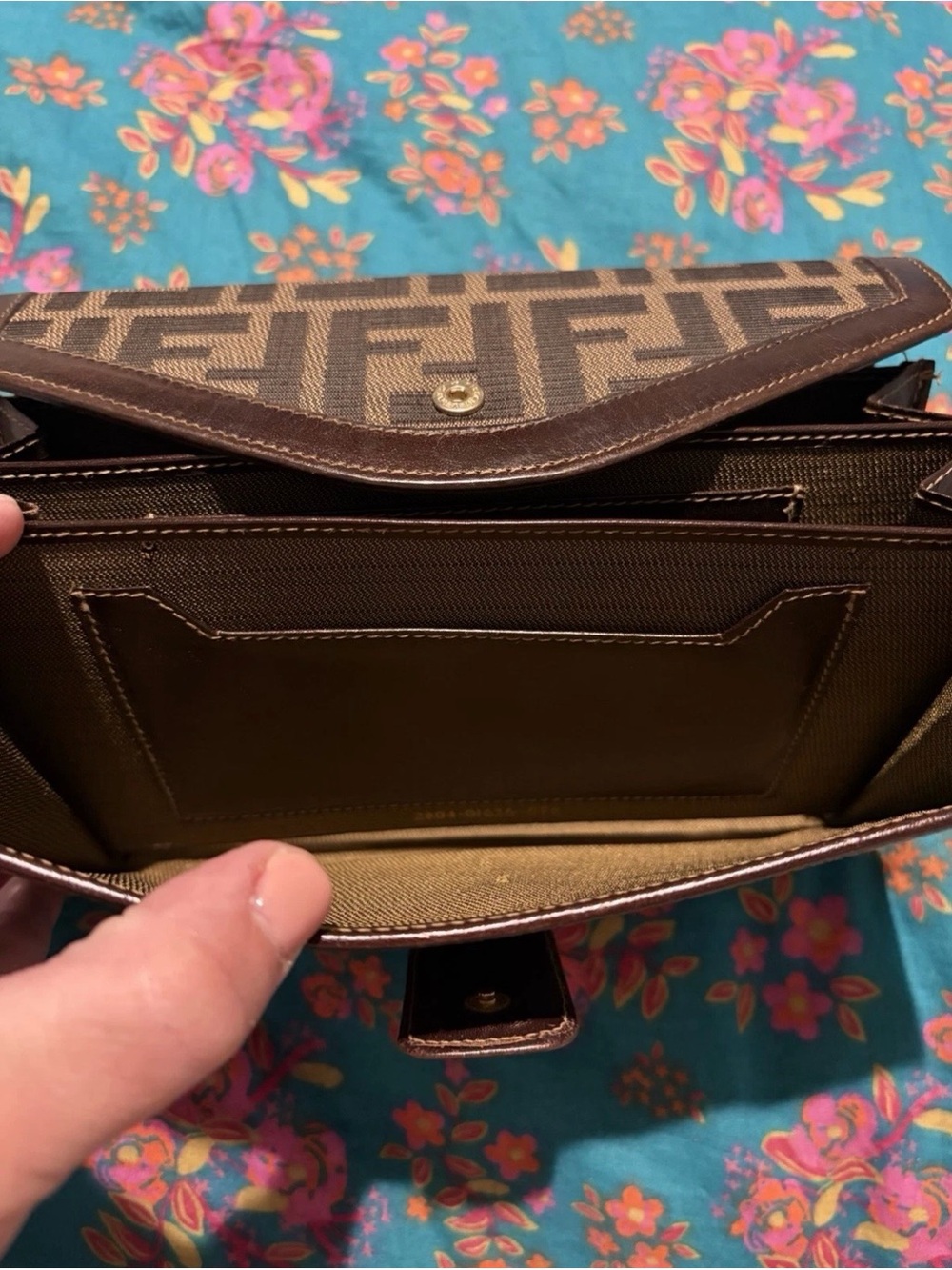 Fendi Zucca clutch wallet with unbranded chain - Picture 6 of 16